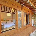 Hanok J\'Nor
